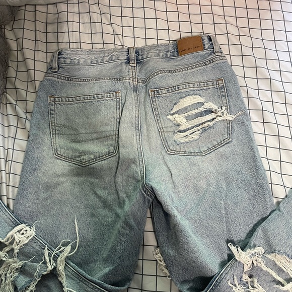 American Eagle Outfitters blue mom jeans - Picture 4 of 4
